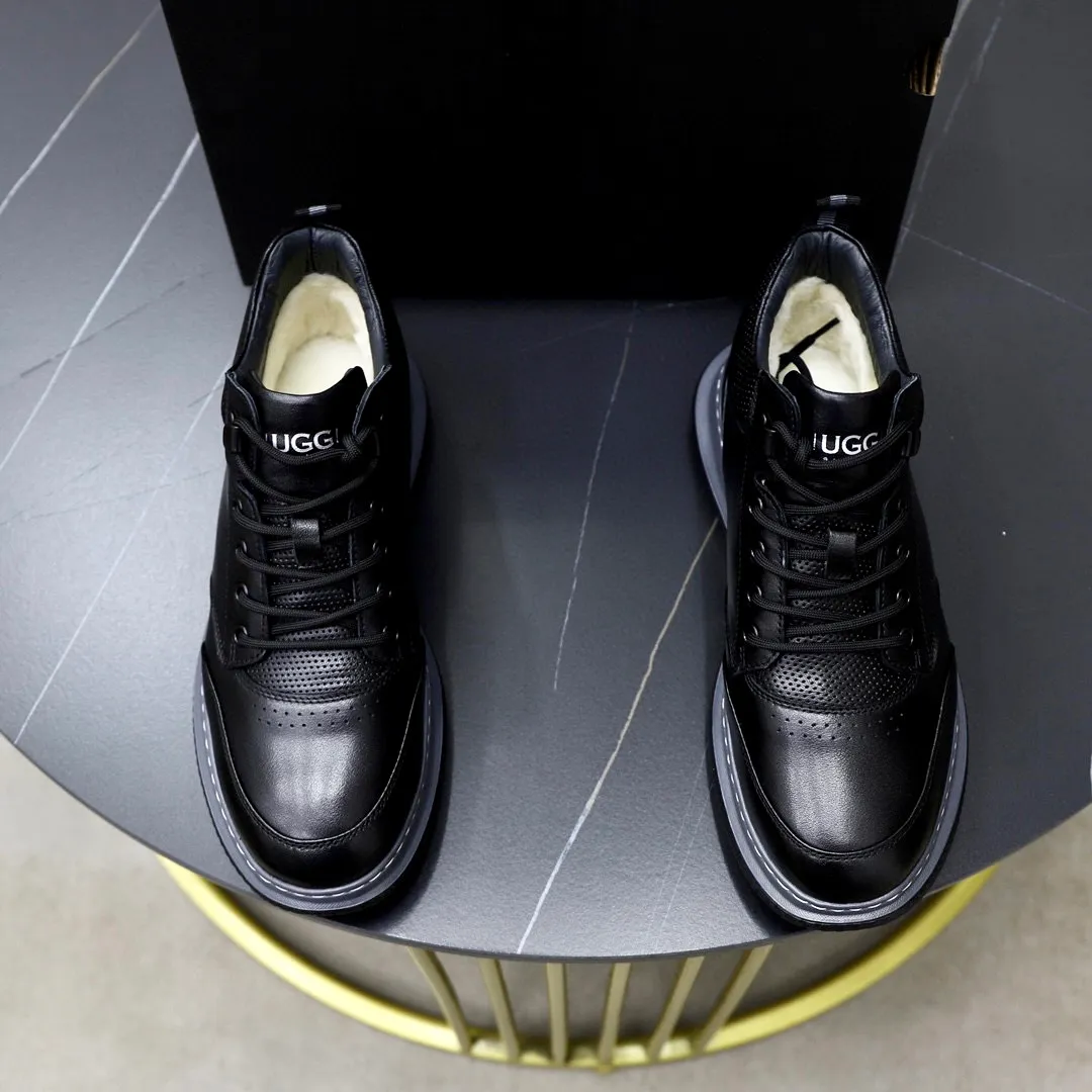 Ex-factory price: 640 thick wool imported from Australia Brand: UGG genuine purchasing agent Size: 39-44 Grade: Official website 1:1 Material: First layer of genuine leather waterproof and antifreeze upper Real wool lining Original non-slip and wear-resistant lightweight and soft outsole Style category: Men's casual shoes Trendy style Comfortable on the feet Color: Real picture color